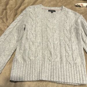 Banana Republic cable knit sweater. Gray XS
